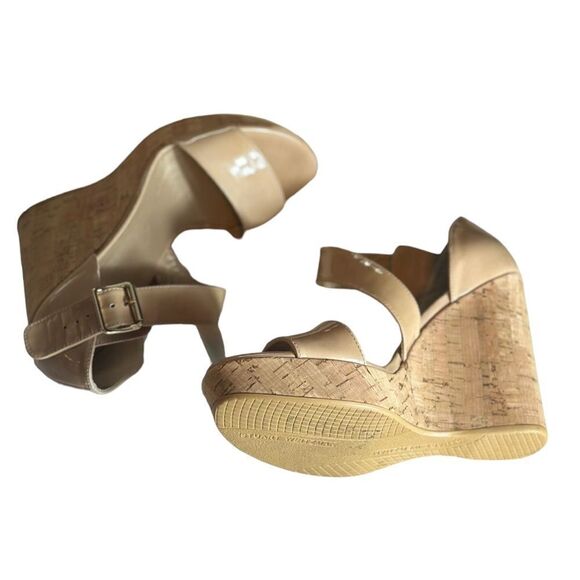 Stuart Weitzman Beige Wedges - Picture 3 of 11